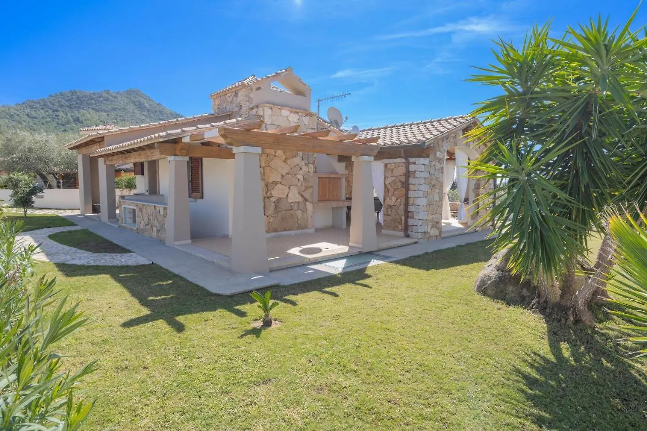Domus Villa Lory Castiadas Cala Sinzias Beach With Swimming Pool Italy
