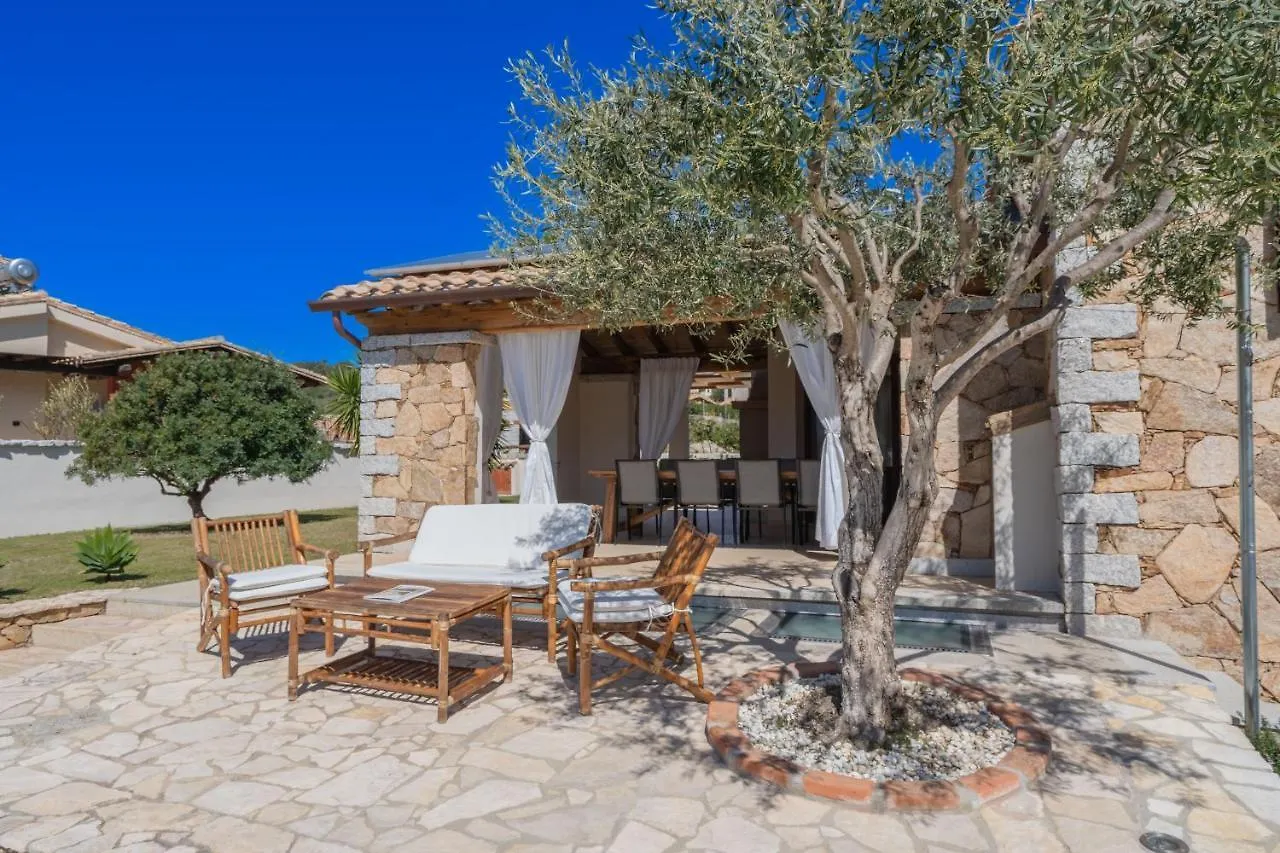 Domus Villa Lory Castiadas Cala Sinzias Beach With Swimming Pool
