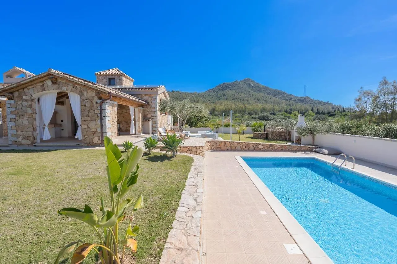 Domus Villa Lory Castiadas Cala Sinzias Beach With Swimming Pool