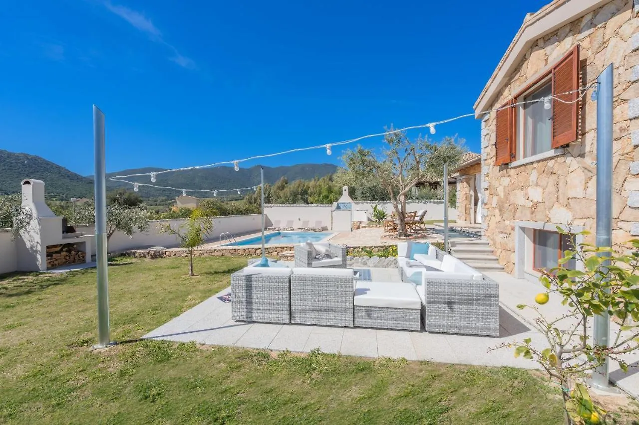 Domus Villa Lory Castiadas Cala Sinzias Beach With Swimming Pool