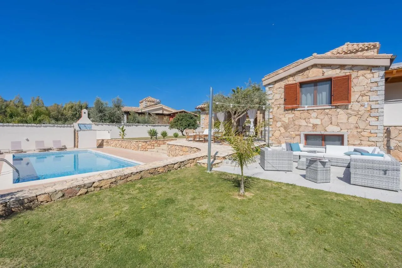 Domus Villa Lory Castiadas Cala Sinzias Beach With Swimming Pool