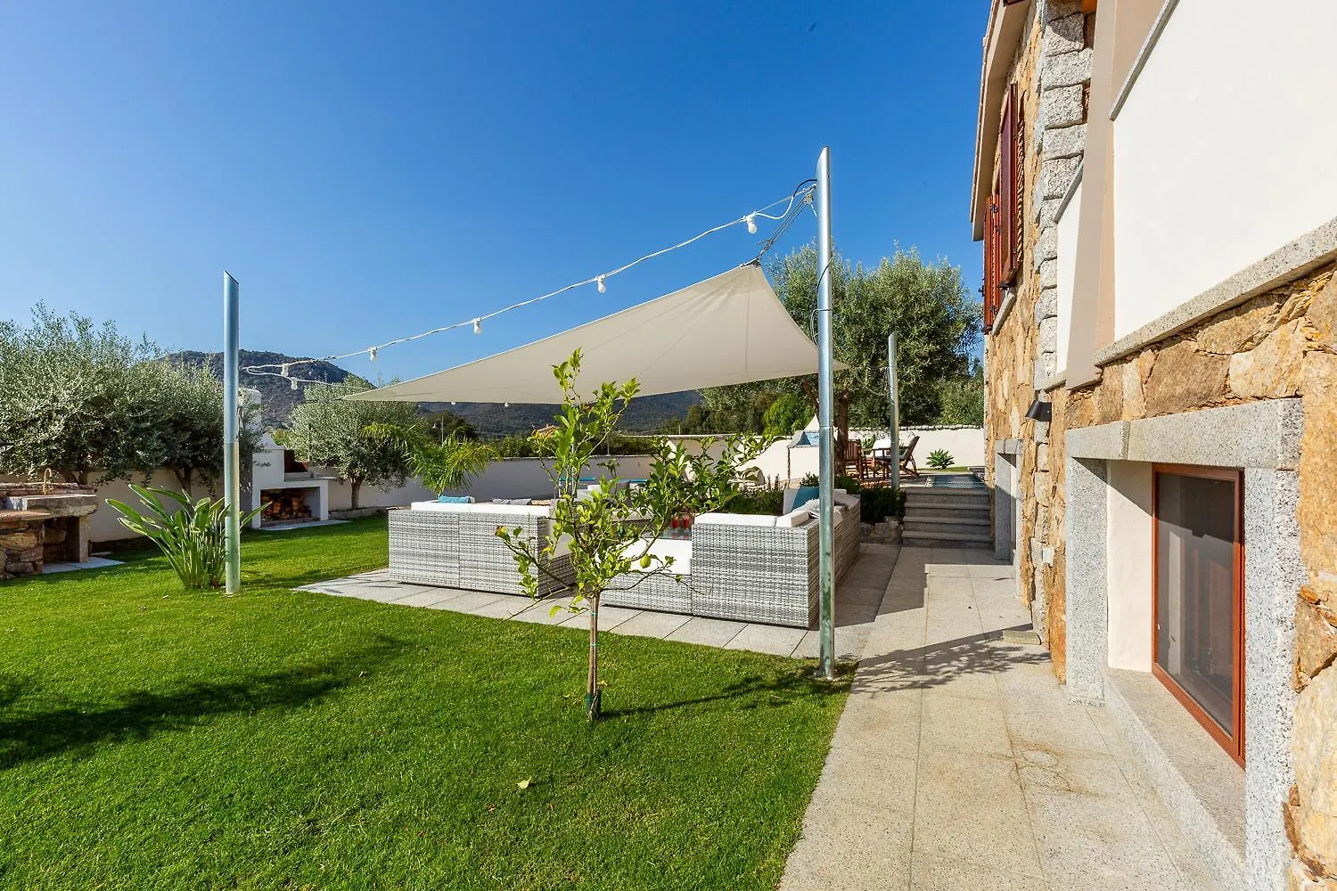 Domus Villa Lory Castiadas Cala Sinzias Beach With Swimming Pool