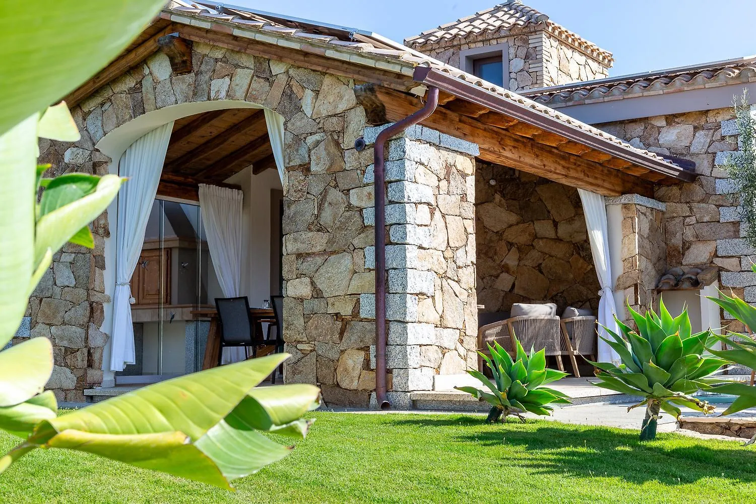 Domus Villa Lory Castiadas Cala Sinzias Beach With Swimming Pool