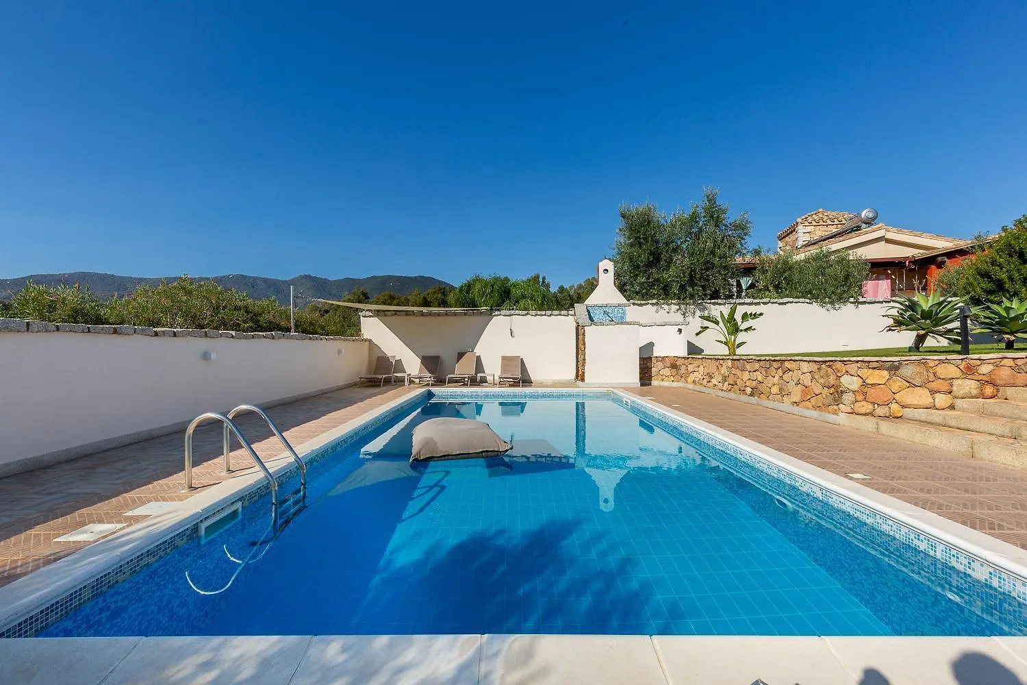 Domus Villa Lory Castiadas Cala Sinzias Beach With Swimming Pool Italy