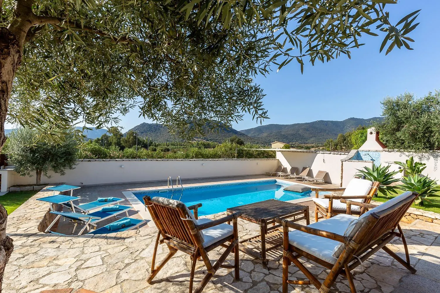 Domus Villa Lory Castiadas Cala Sinzias Beach With Swimming Pool
